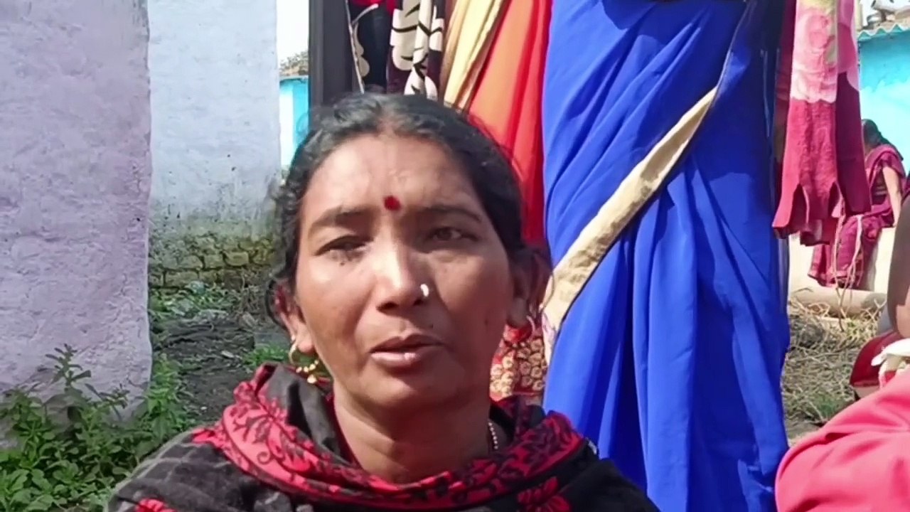 हिलटॉप आउटसोर्सिंग कम्पनी में बवाल और एसडीपीओ पर हमला के जिम्मेदार जेएमएम नेता की गिरफ्तारी को लेकर पुलिस सख्त,जेएमएम नेता को ढूढने गई पुलिस बल पर महिलाओं ने लगाया मारपीट, तोड़फोड़ का आरोप,महिलाओं में प