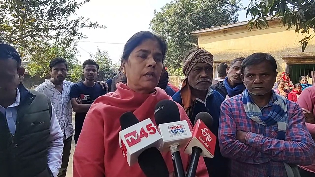 जीसीपीएल गोपीनाथपुर कंपनी में कार्यरत सुरक्षा गार्ड प्रदीप हाजरा की मौत, मुआवजा एवं नियोजन की मांग को लेकर प्रबंधन से चल रही है वार्ता।