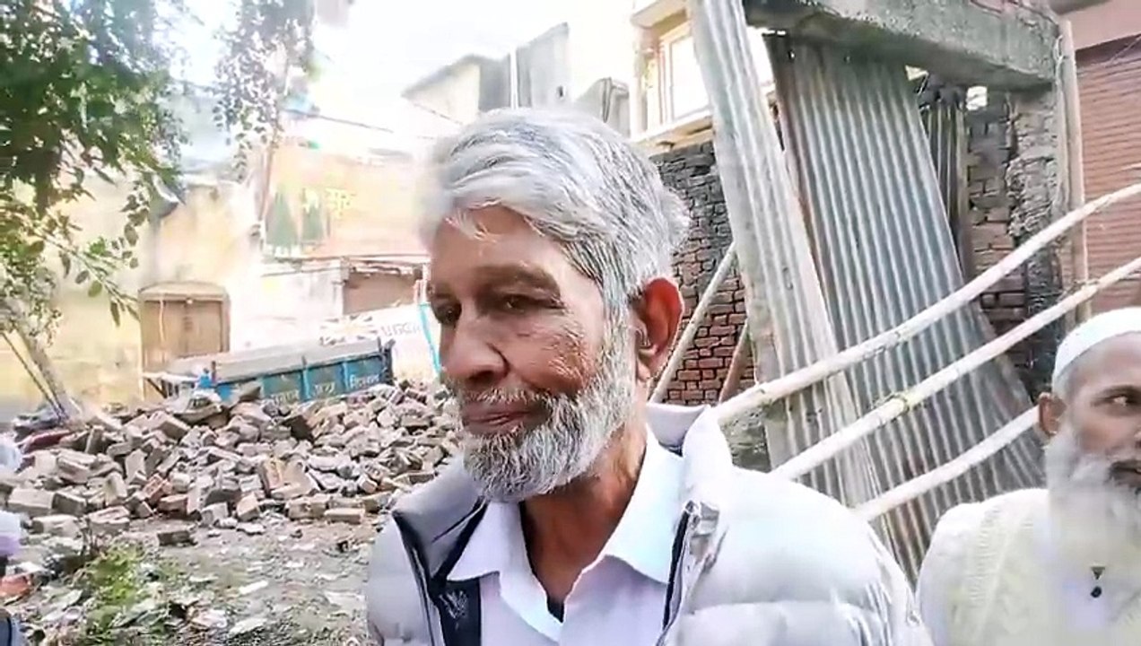 जामा मस्जिद की दुकानों को तोड़ने का प्रशासन ने...