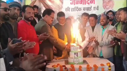 बोकारो में धूमधाम से मनाया गया दिशाेम गुरु शिबू सोरेन का 81वां जन्मदिन