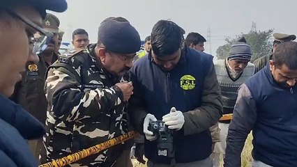 निर्माणाधीन गंगा एक्सप्रेस वे पर मिला अधजले युवक का शव, सर पर चोट के निशान, पुलिस जांच में जुटी