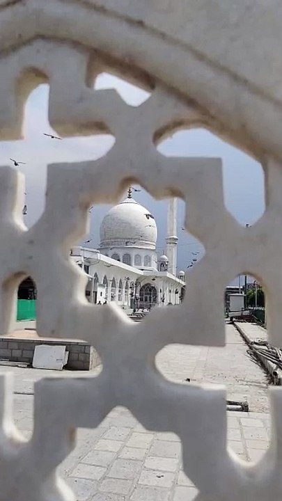 inside view of dargah