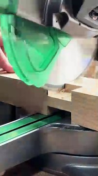 Strong Wood Joint with a Miter Saw – Simple & Durable! - - project 2025-#Woodworking #WoodworkingTips #DIY #Jig #MiterSaw