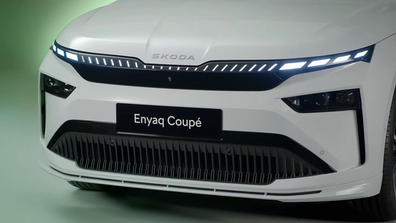 La Skoda Enyaq Coupé électrique restylée arbore la calandre Cristal Face 2.0