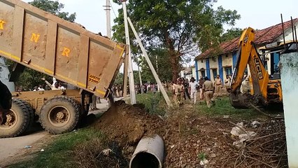 ap_gnt_51_ 11_  Road_ in _wall _Remove-av_ap10235