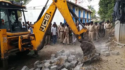 ap_gnt_51_ 11_  Road_ in _wall _Remove-av_ap10235