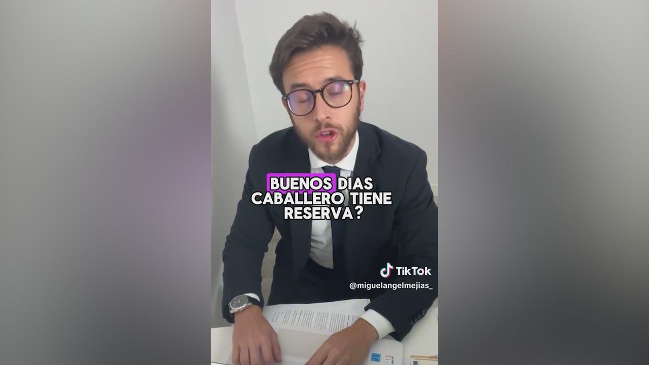 Un asesor jurídico pide que tengas mucho cuidado si un hotel te pide el DNI: “Pueden hacer de todo”