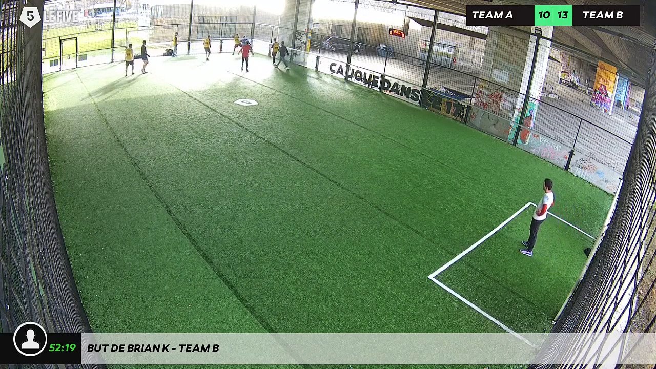 But de Brian K - Team B