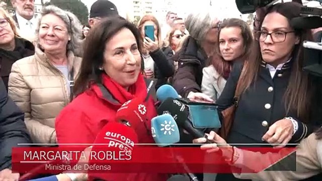 Los Reyes despiden en Cádiz a Leonor, que zarpa en el buque escuela Juan Sebastián Elcano