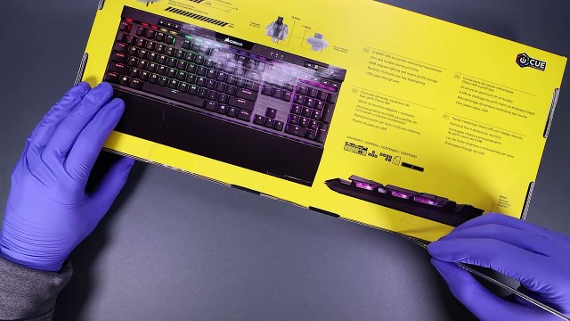 Corsair K70 Low Profile Mechanical Gaming Keyboard Unboxing
