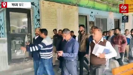 डीआरएम साहब अचानक पहुंचे नर्मदापुरम, रेलवे स्टेशन पर काम का लिया जायजा