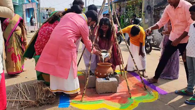 Ap_sklm_31_14_amadalavalasa _akkulapeta _sankranthi _sambaraku _av _3184128_ap 10140