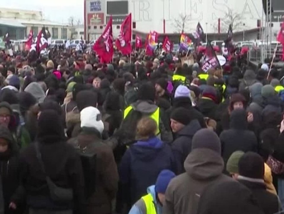 Tausende protestieren gegen AfD in Riesa