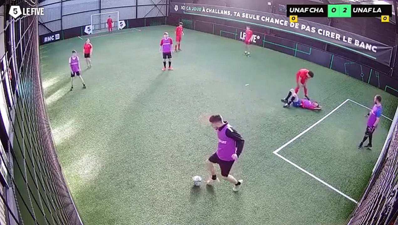 UNAF CHANTONNAY POUZAUGES - UNAF LA ROCHE 11/01 à 15:27 - Football Terrain 1 (LeFive Challans)