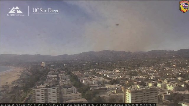 Timelapse shows growing smoke and flames from Palisades fire burning overnight