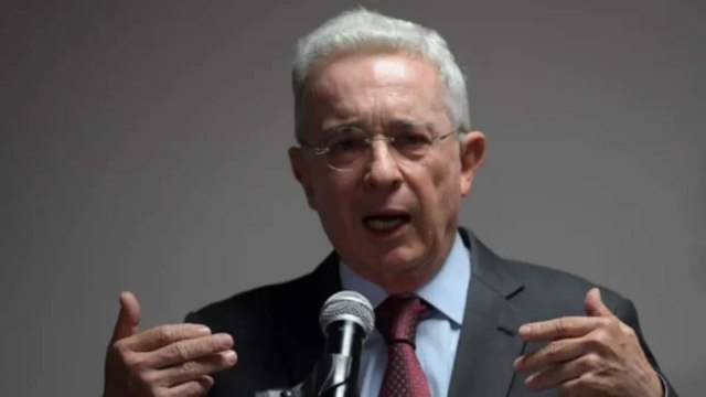 Propongamos una intervención militar : este fue el llamado de Álvaro Uribe contra Nicolás Maduro