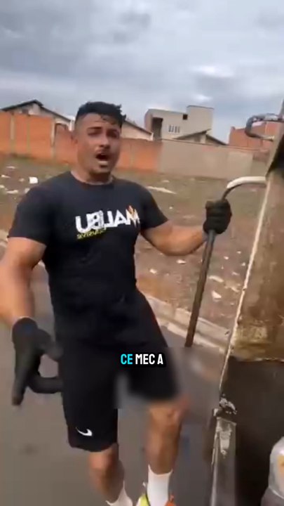 Il a recu des critiques