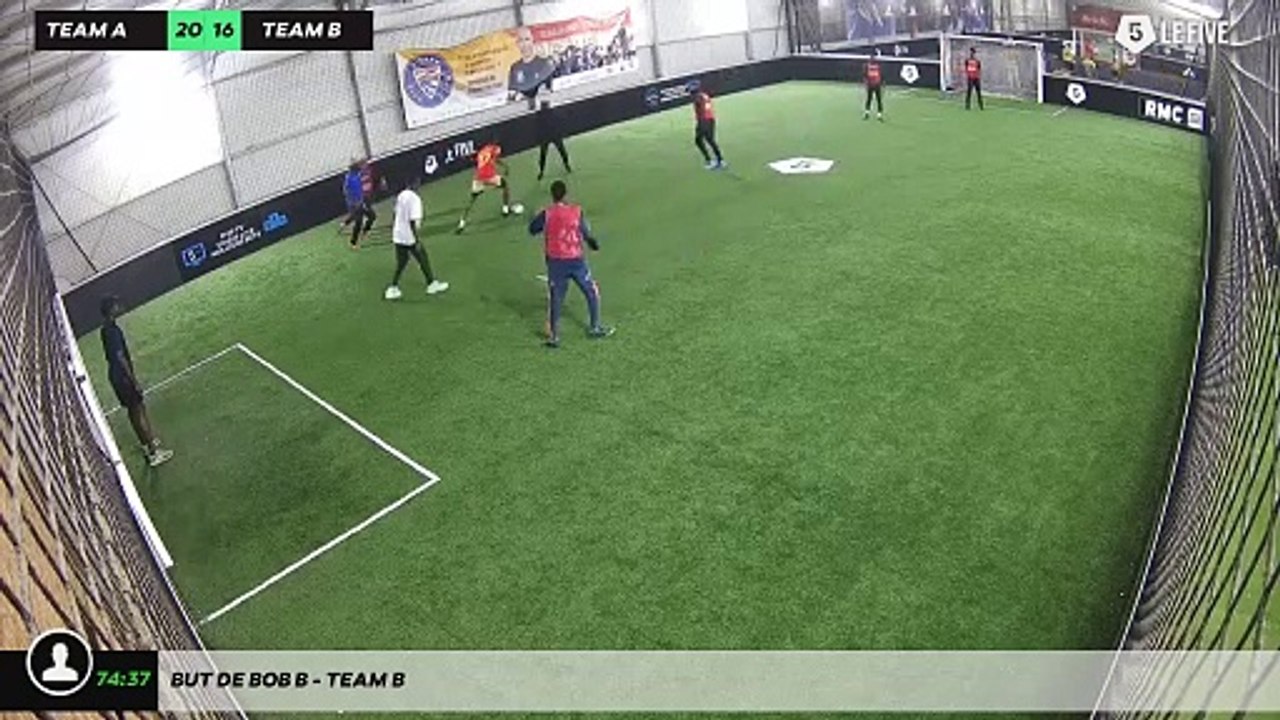 But de Bob B - Team B
