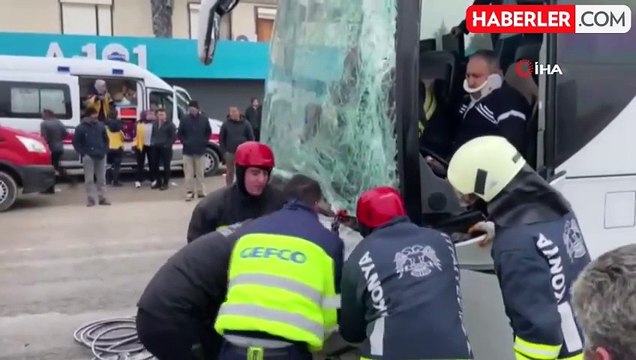Konya'da Yoğun Sis ve Buzlanma Nedeniyle Zincirleme Kaza: 5 Yaralı