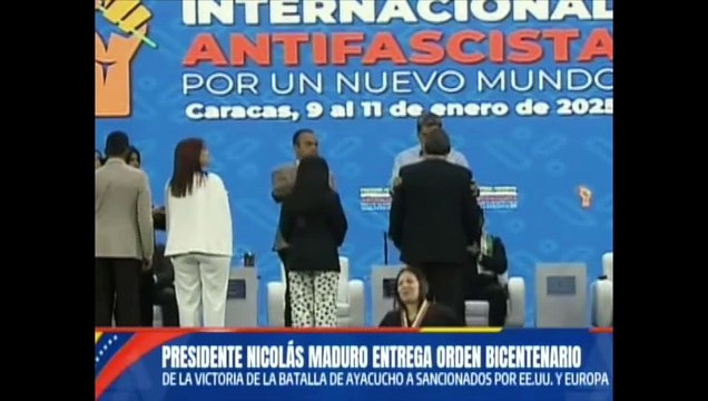 Pdte. Maduro entrega condecoración Orden Bicentenario Victoria de Ayacucho a sancionados por la OFAC