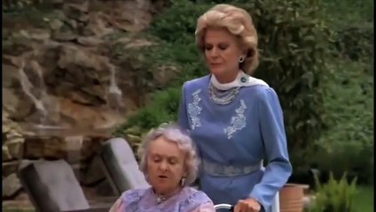 Ocean View College | 2016 Coming-of-Age Drama About Growth and Ambition