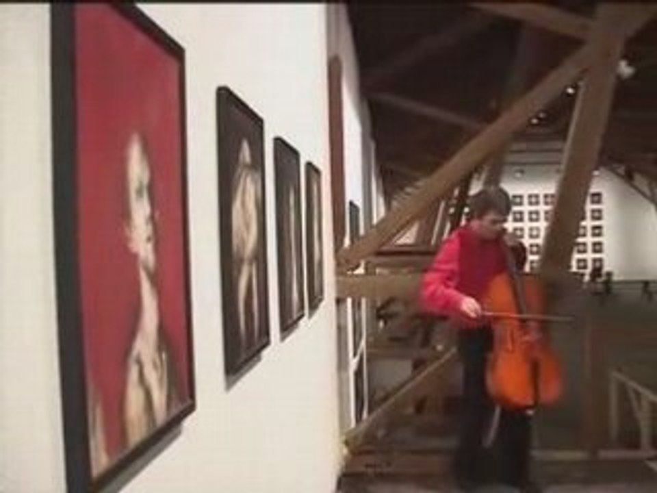 Improvisation sur des tableaux au violoncelle