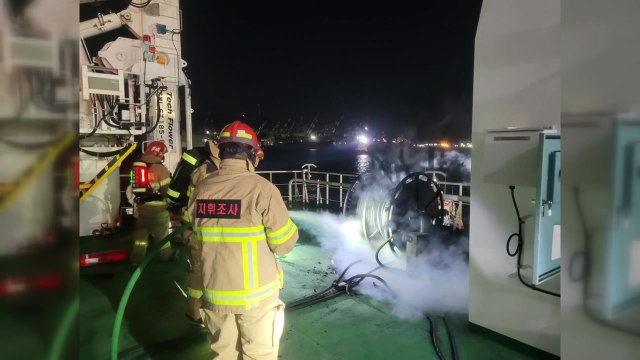 정박 중이던 해경 함정 전선에서 불...인명피해 없어 / YTN