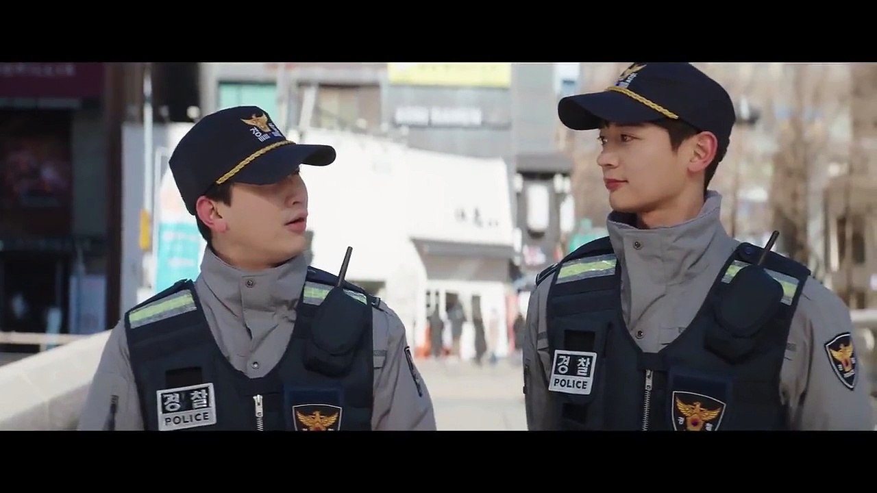 Lovestruck in the City Episode 16