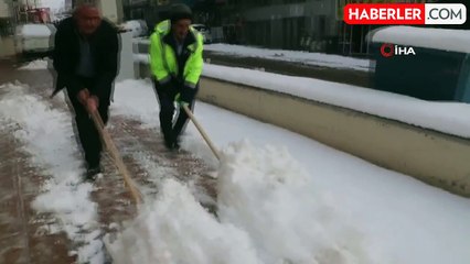 Hakkari'de 132 Yerleşim Yeri Ulaşıma Kapandı