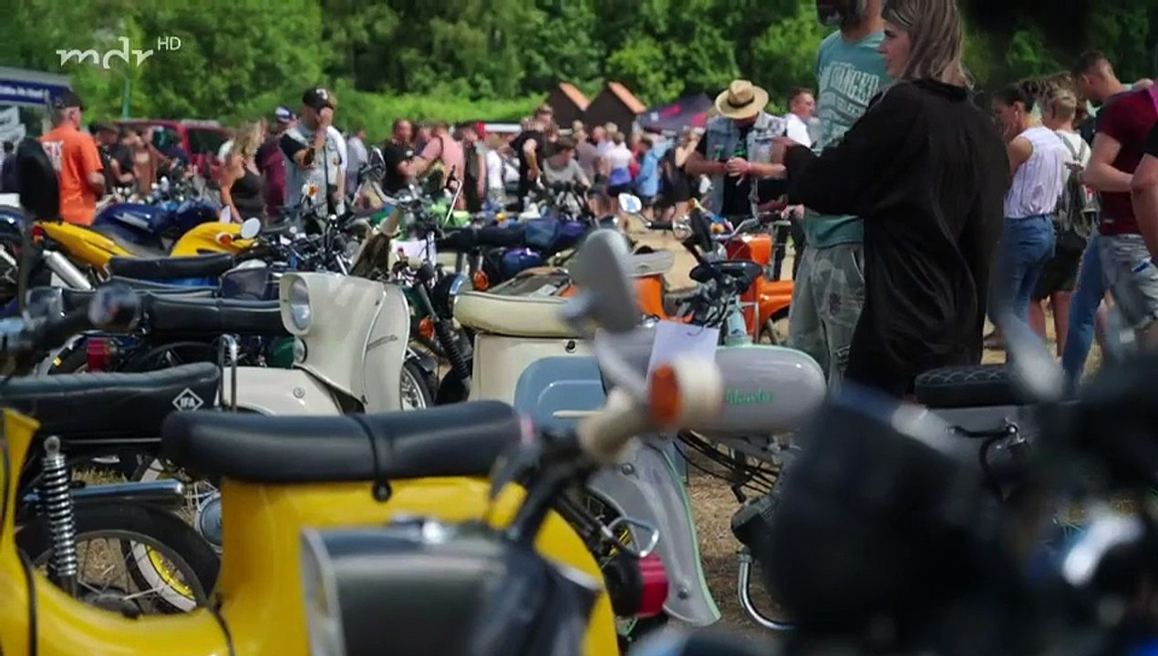 Die Simson-Bande S02E01-Simson-Treffen Suhl