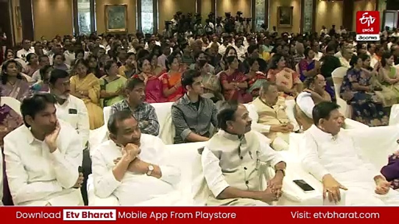 పార్టీతో సంబంధం లేదు - ఎవరి సలహాలనైనా స్వీకరిస్తా : సీఎం రేవంత్ రెడ్డి