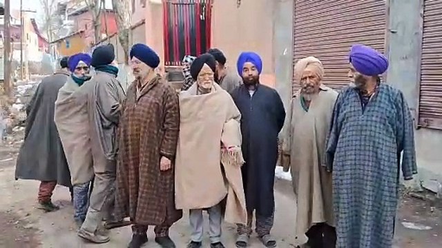 ترال۔ پانی کی قلت کو لیکر چھترگام کی آبادی سراپا احتجاج