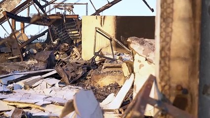 احتراق منزل باريس هيلتون في لوس أنجليس