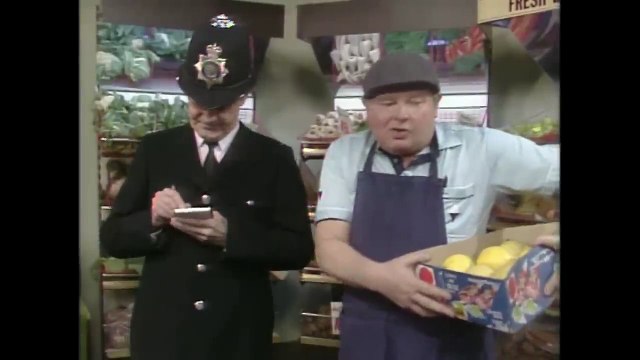Benny Hill - Benny's Quickies (1988)