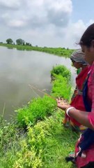 Unique Lady hook fishing🎣🎣 _ Pond fishing