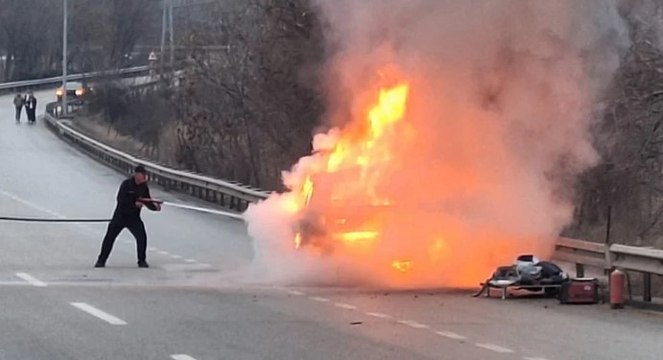 Lüks cip dakikalar içinde kül oldu; o anlar kamerada