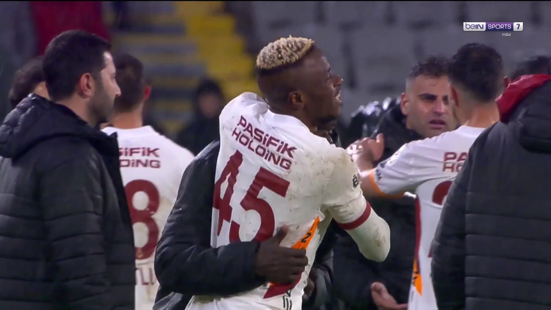 Süper Lig : Galatasaray poursuit sa folle série en battant Basaksehir !