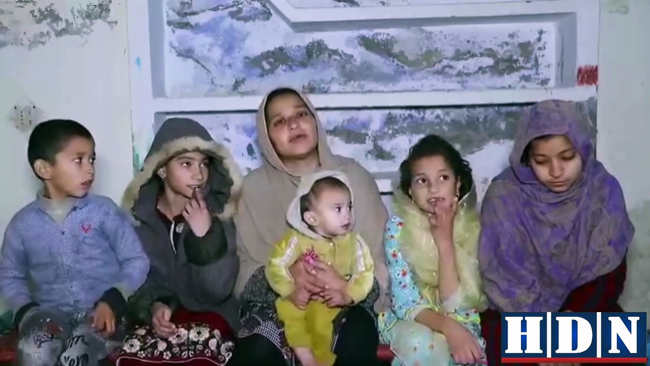 خاوند کے فوت ھوتے ھی بیوہ خاتون کا گھر سسرالیوں نے لوٹ لیا  ملزمان نامزد کرنے کی بجائے نامعلوم پر ایف ائی ار پولیس کا مکمل ریلیف کوٹلہ پانچ یتیم بے آسرا بچوں کی والدہ کی ڈی پی او گجرات سے اپیل..  ککرالی پولیس کے خلاف شکایات کی بھرمار انصاف کی طلبگار خاتون