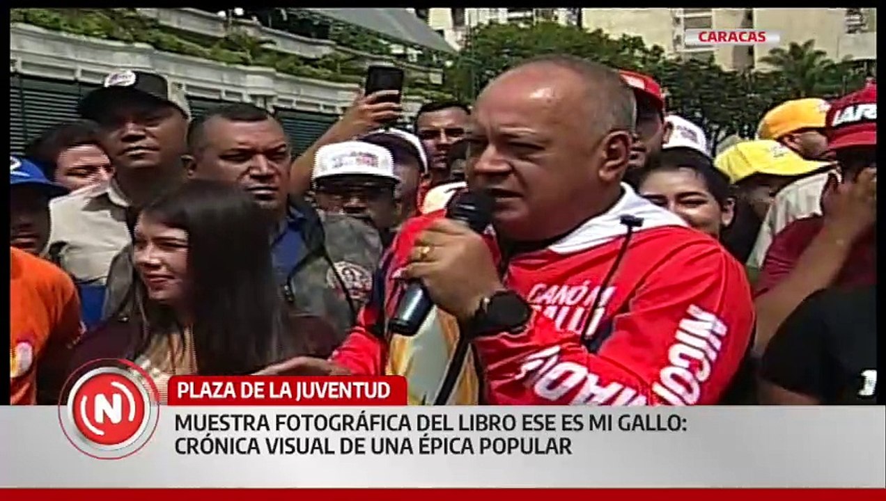 Caracas | Autoridades nacionales participan en muestra fotográfica del libro Ese es mi gallo