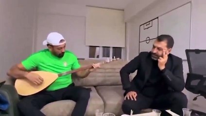 Amedspor'da galibiyet kutlaması: Teknik direktör çaldı, asbaşkan söyledi