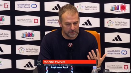 Flick: "Me hace feliz ganar como equipo, somos mejores cada partido"