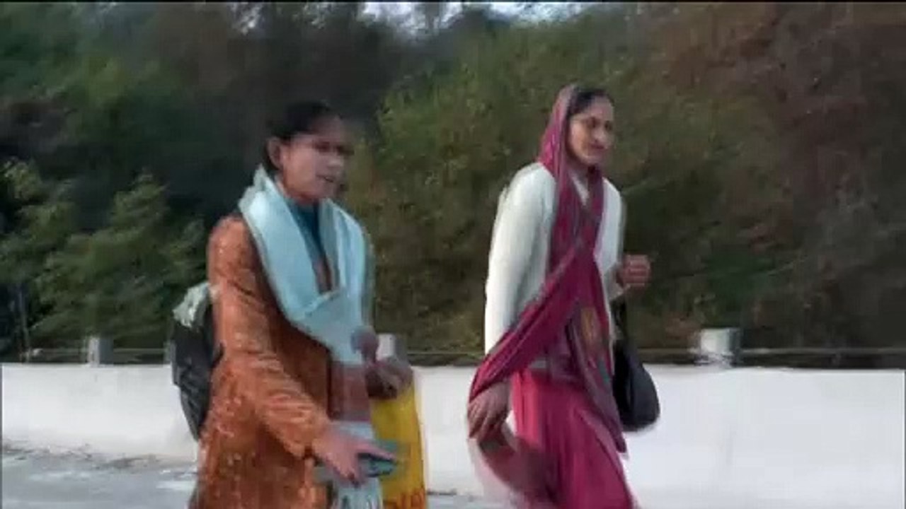 Hn_Ani2_Kathua_The_Construction_Of_Juthana_Bridge_On_Ujh_River_Reax_03-47-41