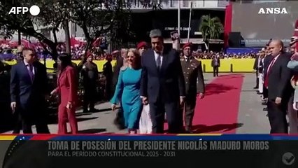 Venezuela, Maduro giura per un terzo mandato di sei anni