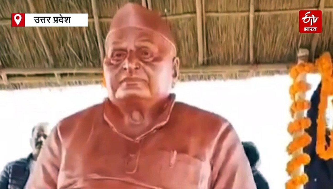 महाकुंभ में लगाई मुलायम की मूर्ति, संतों ने किया विरोध, बोले- धर्म संसद में उठाएंगे मुद्दा