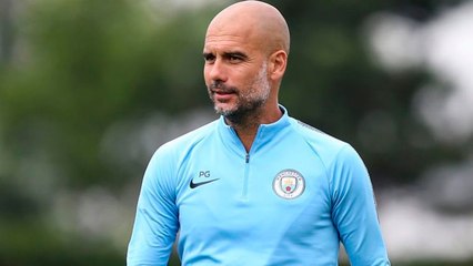 Pep Guardiola explota contra jóvenes "caza autógrafos" para después venderlos: "No quiero volver a firmarles"