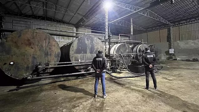 Adana’da bir depoda 7 milyon lira değerinde sahte akaryakıt ele geçirildi