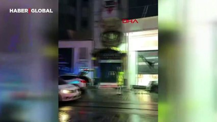 İstiklal Caddesi’nde kaza! O anlar kamerada