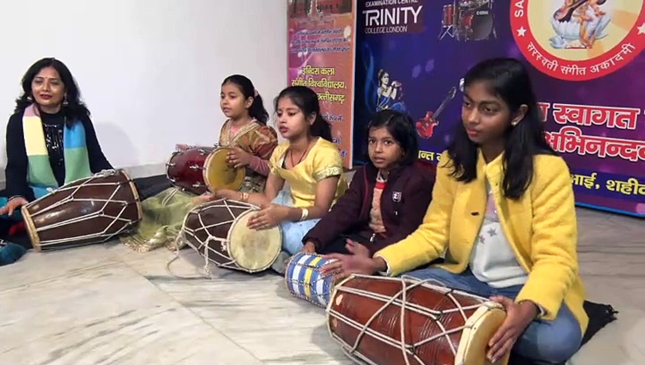 भारतीय संगीत में ढोलक का महत्व: झांसी ढोलक घराने का यह है योगदान