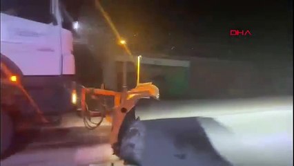 İstanbul'un yanı başında yoğun kar yağışı
