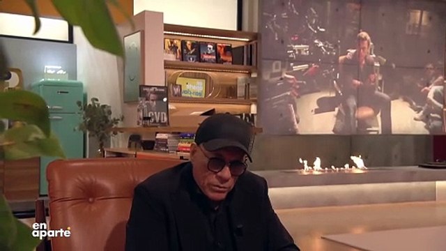 Jean-Claude Van Damme évoque sa relation avec ses enfants dans l'émission En Aparté sur Canal+.